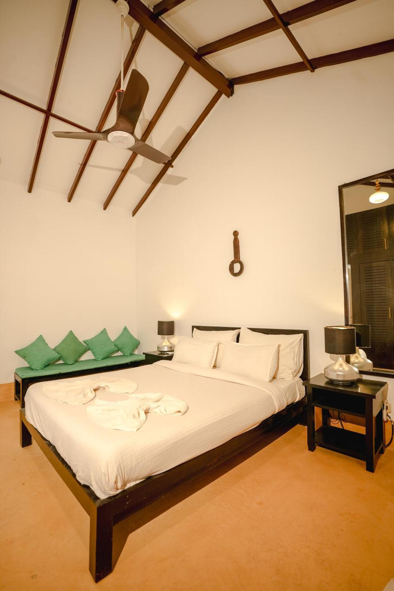 Villa M - Solitude 2 Candolim Goa 3Bhk, Pool Facing, Near Beach, Free Breakfast, Free Wifi And Prime Location Eksteriør bilde