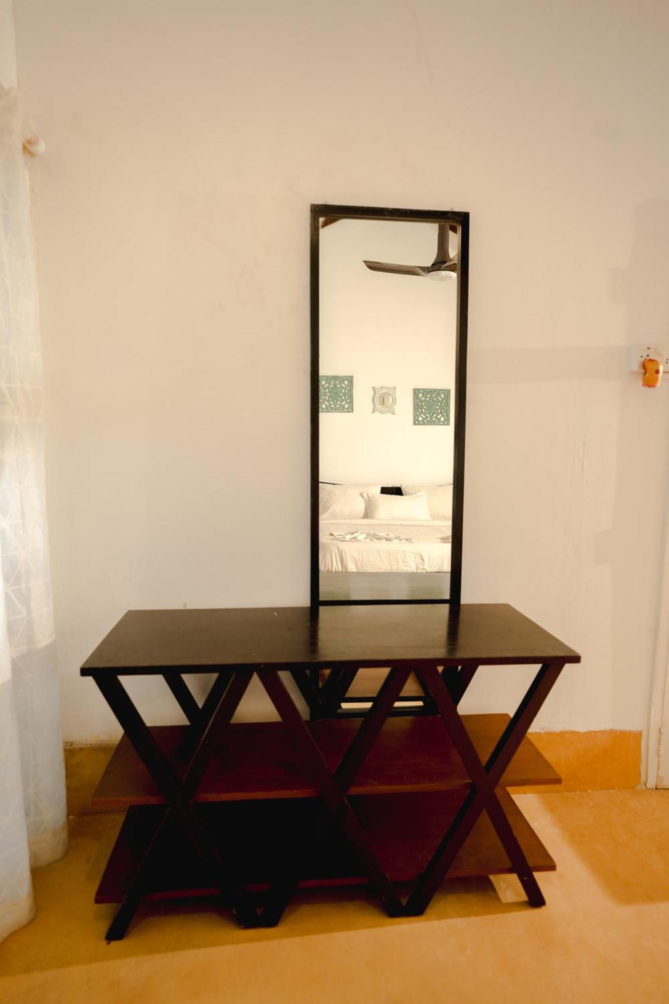 Villa M - Solitude 2 Candolim Goa 3Bhk, Pool Facing, Near Beach, Free Breakfast, Free Wifi And Prime Location Eksteriør bilde