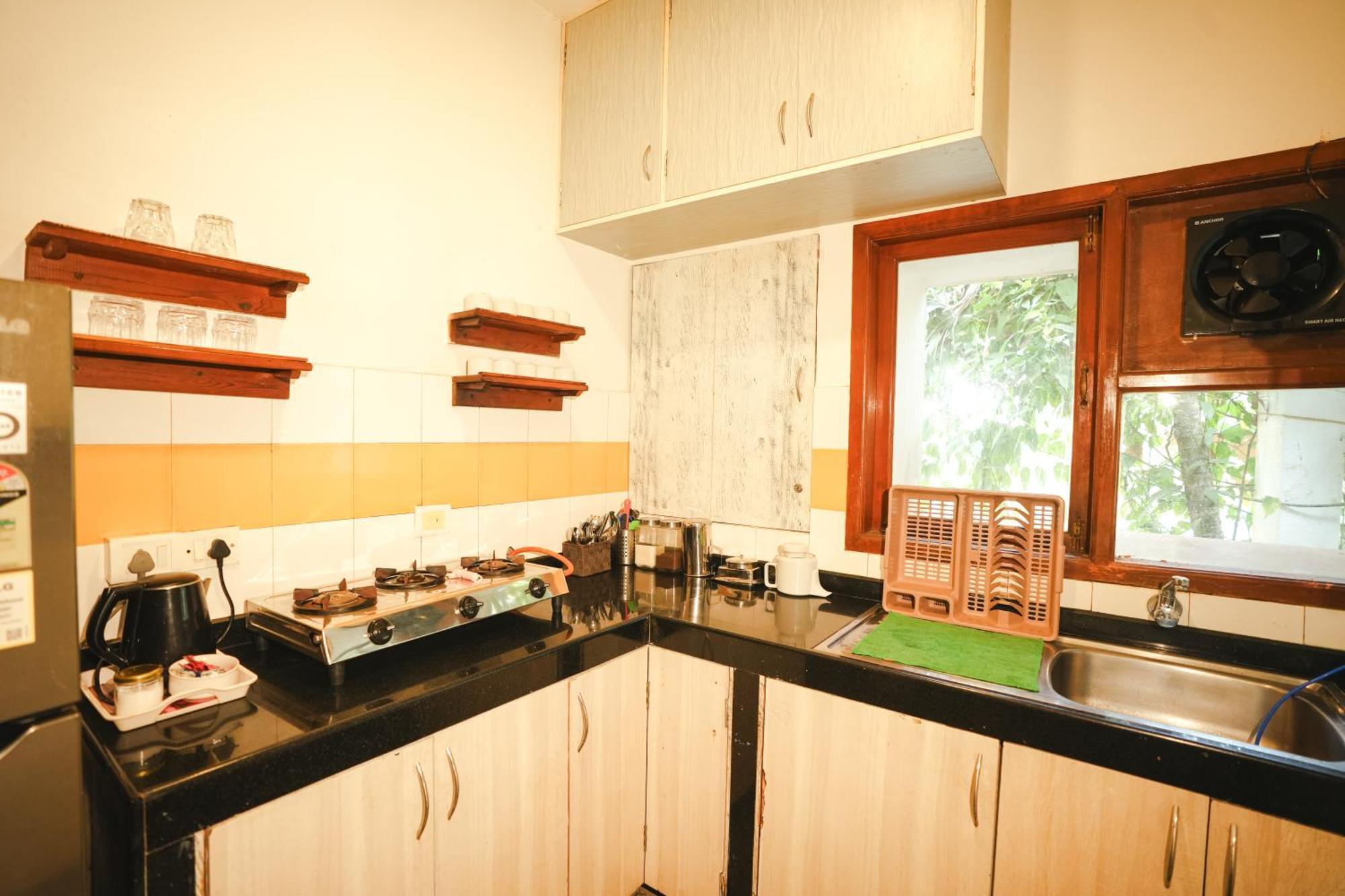 Villa M - Solitude 2 Candolim Goa 3Bhk, Pool Facing, Near Beach, Free Breakfast, Free Wifi And Prime Location Eksteriør bilde