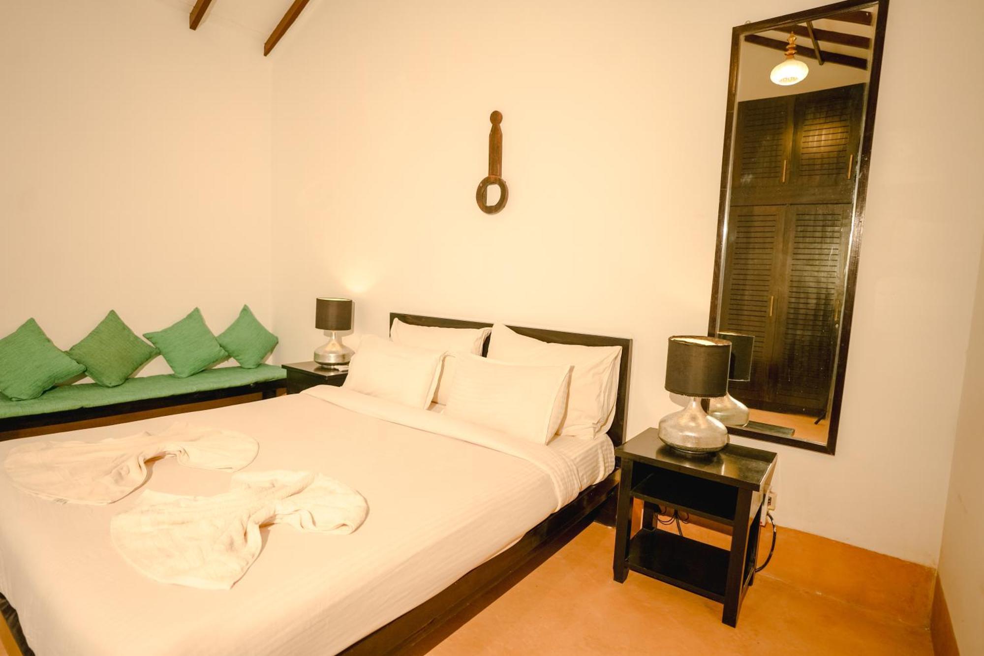 Villa M - Solitude 2 Candolim Goa 3Bhk, Pool Facing, Near Beach, Free Breakfast, Free Wifi And Prime Location Eksteriør bilde
