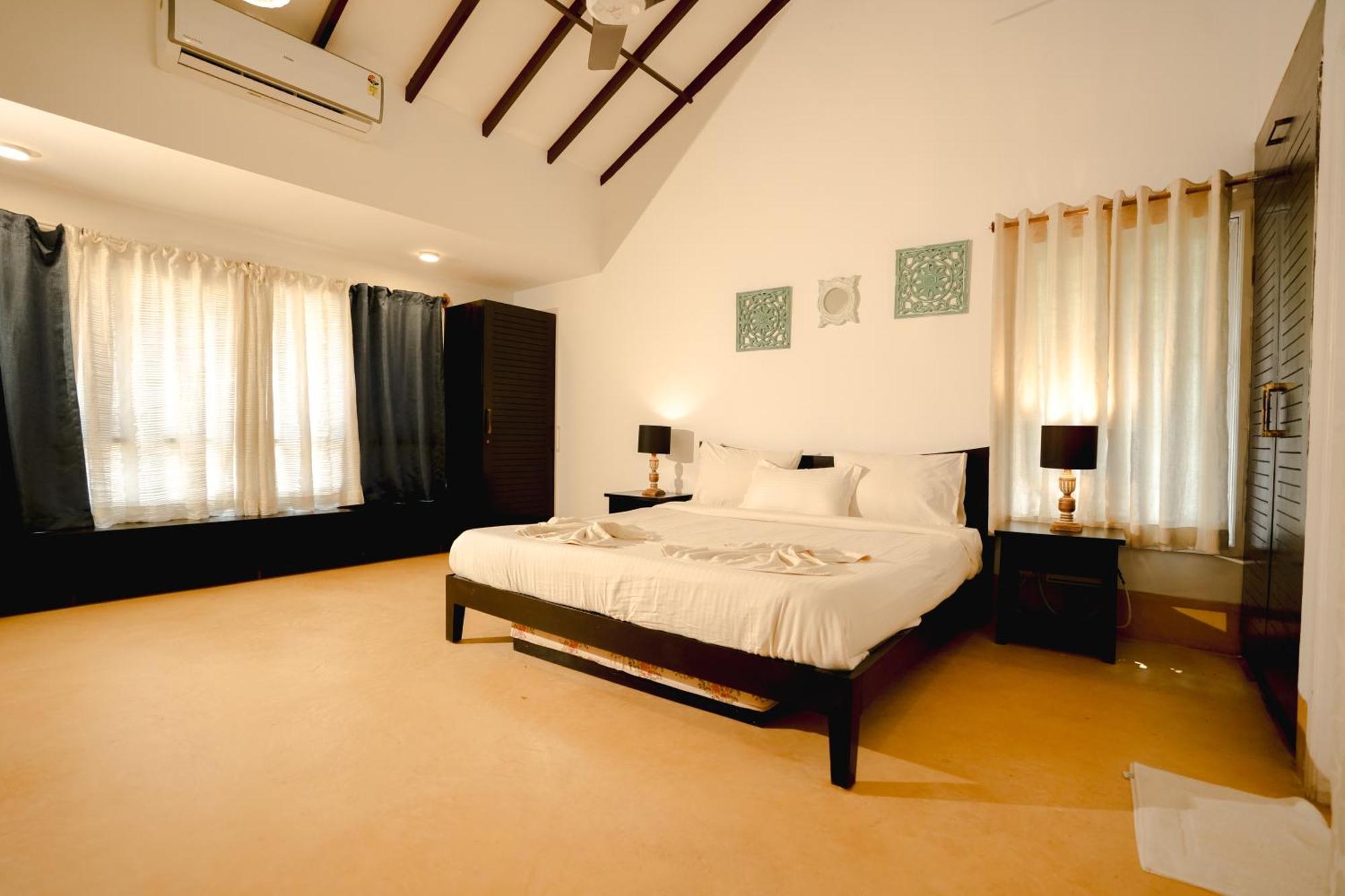 Villa M - Solitude 2 Candolim Goa 3Bhk, Pool Facing, Near Beach, Free Breakfast, Free Wifi And Prime Location Eksteriør bilde