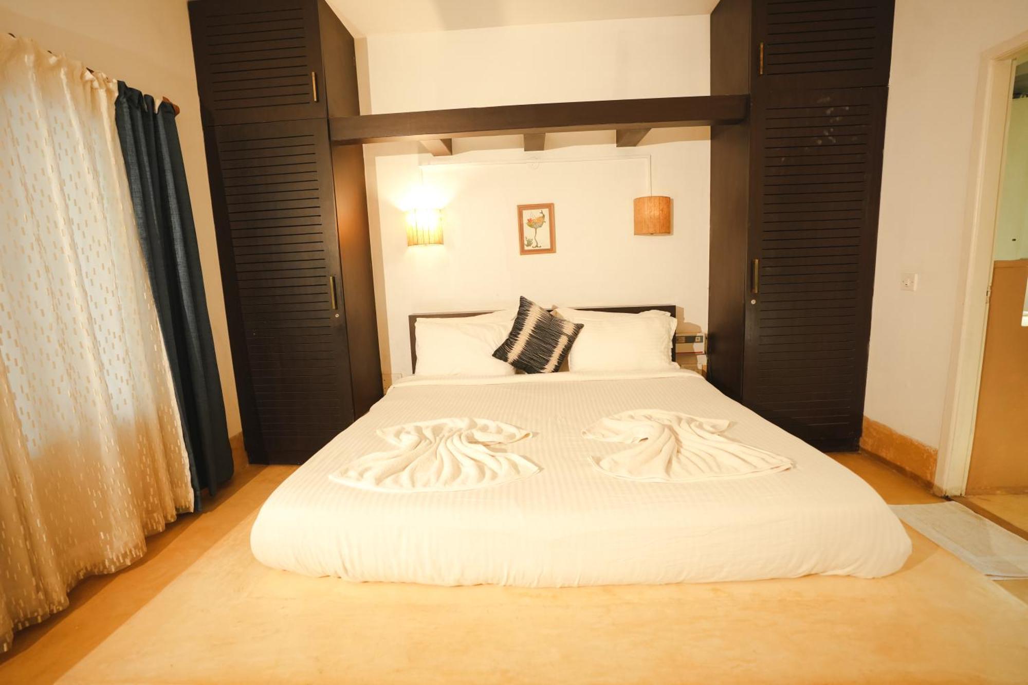 Villa M - Solitude 2 Candolim Goa 3Bhk, Pool Facing, Near Beach, Free Breakfast, Free Wifi And Prime Location Eksteriør bilde