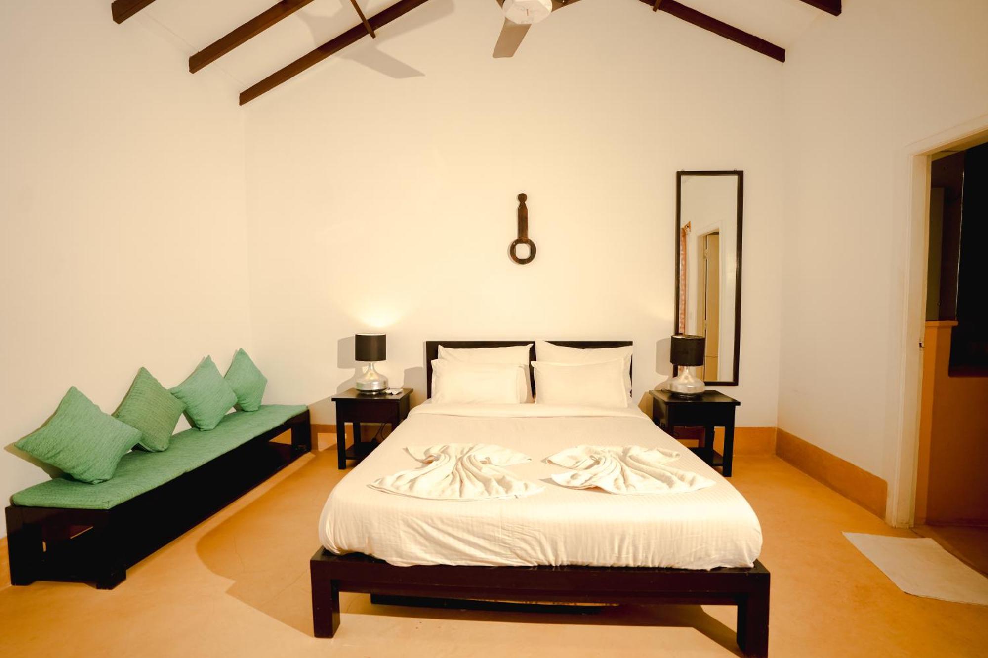 Villa M - Solitude 2 Candolim Goa 3Bhk, Pool Facing, Near Beach, Free Breakfast, Free Wifi And Prime Location Eksteriør bilde